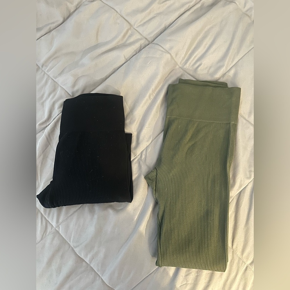 Ribbed seamless leggings